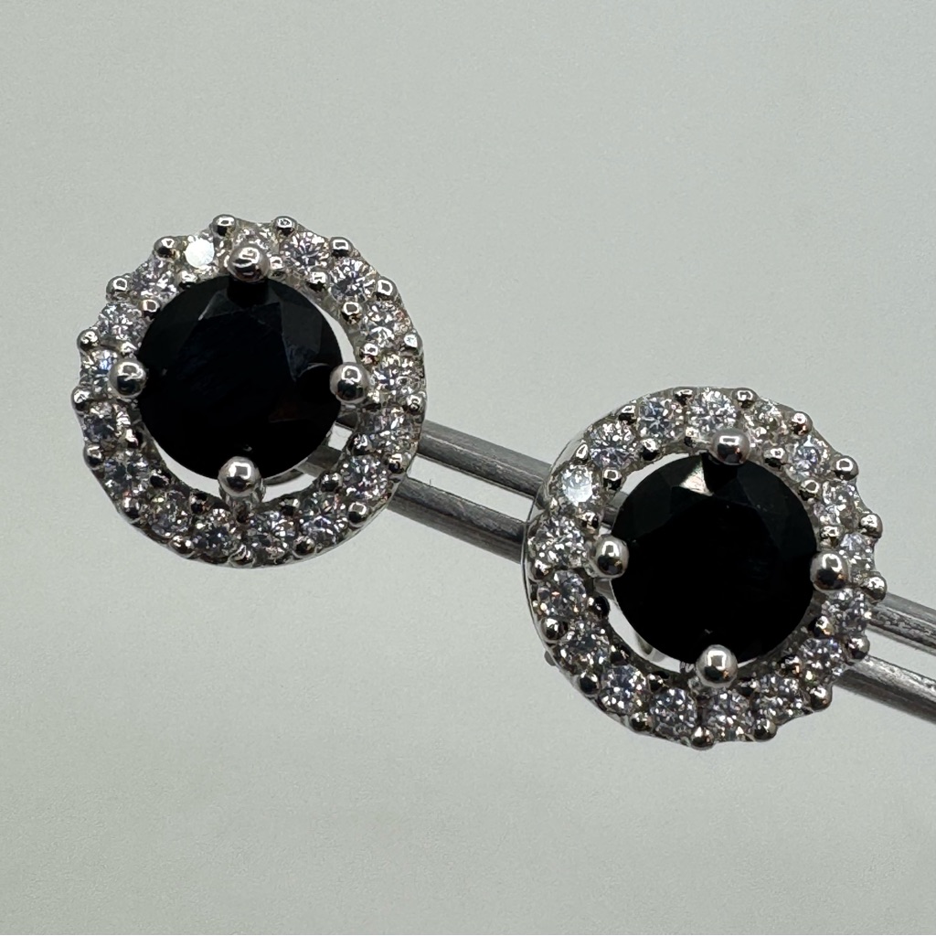 Silver Plated Black Stone Halo Stud Earrings Cz Accent Classic 45$